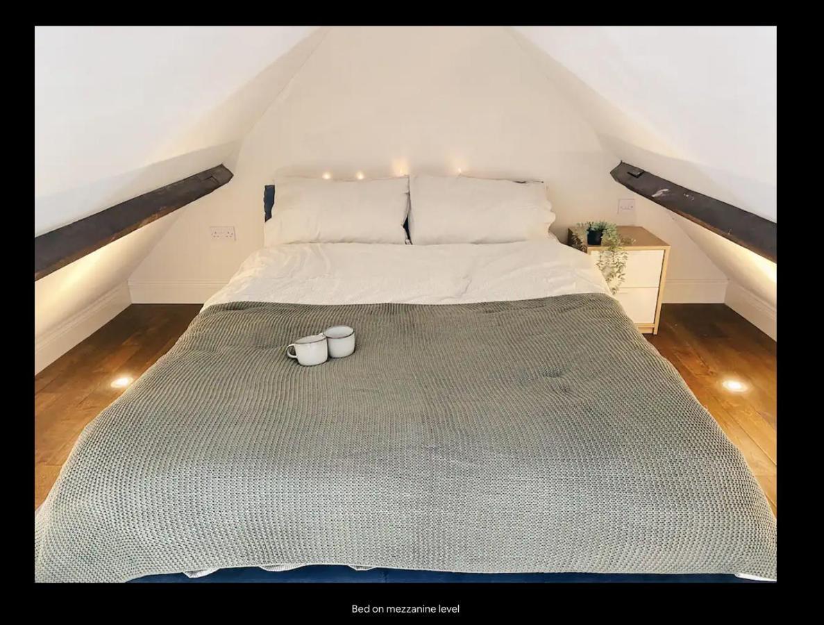 Mezzanine Studio Apartment Londra Dış mekan fotoğraf