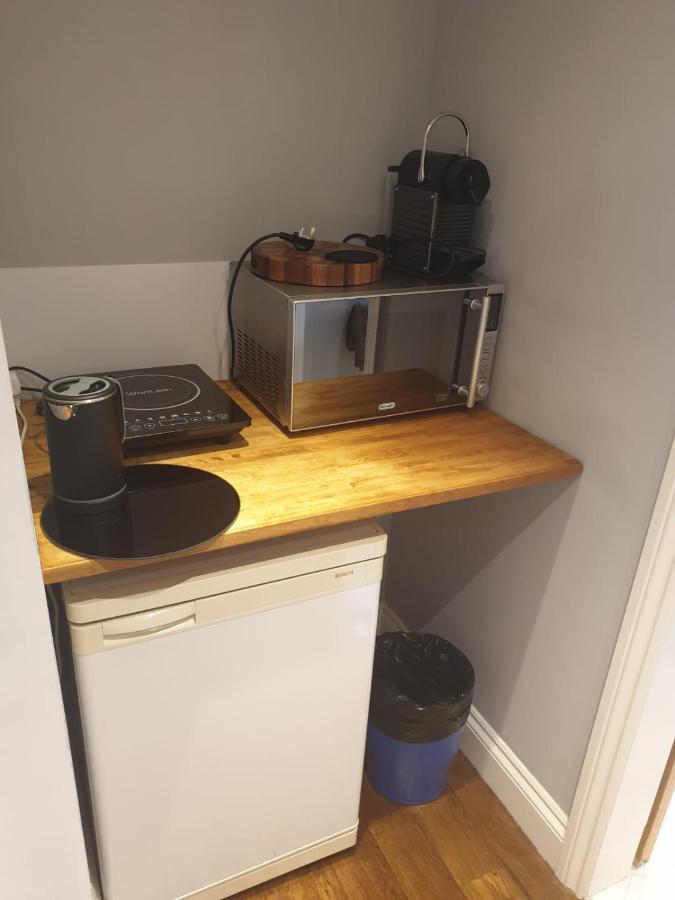 Mezzanine Studio Apartment Londra Dış mekan fotoğraf