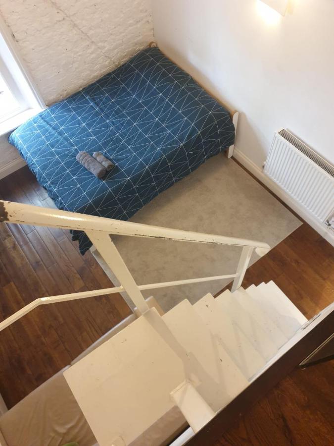 Mezzanine Studio Apartment Londra Dış mekan fotoğraf